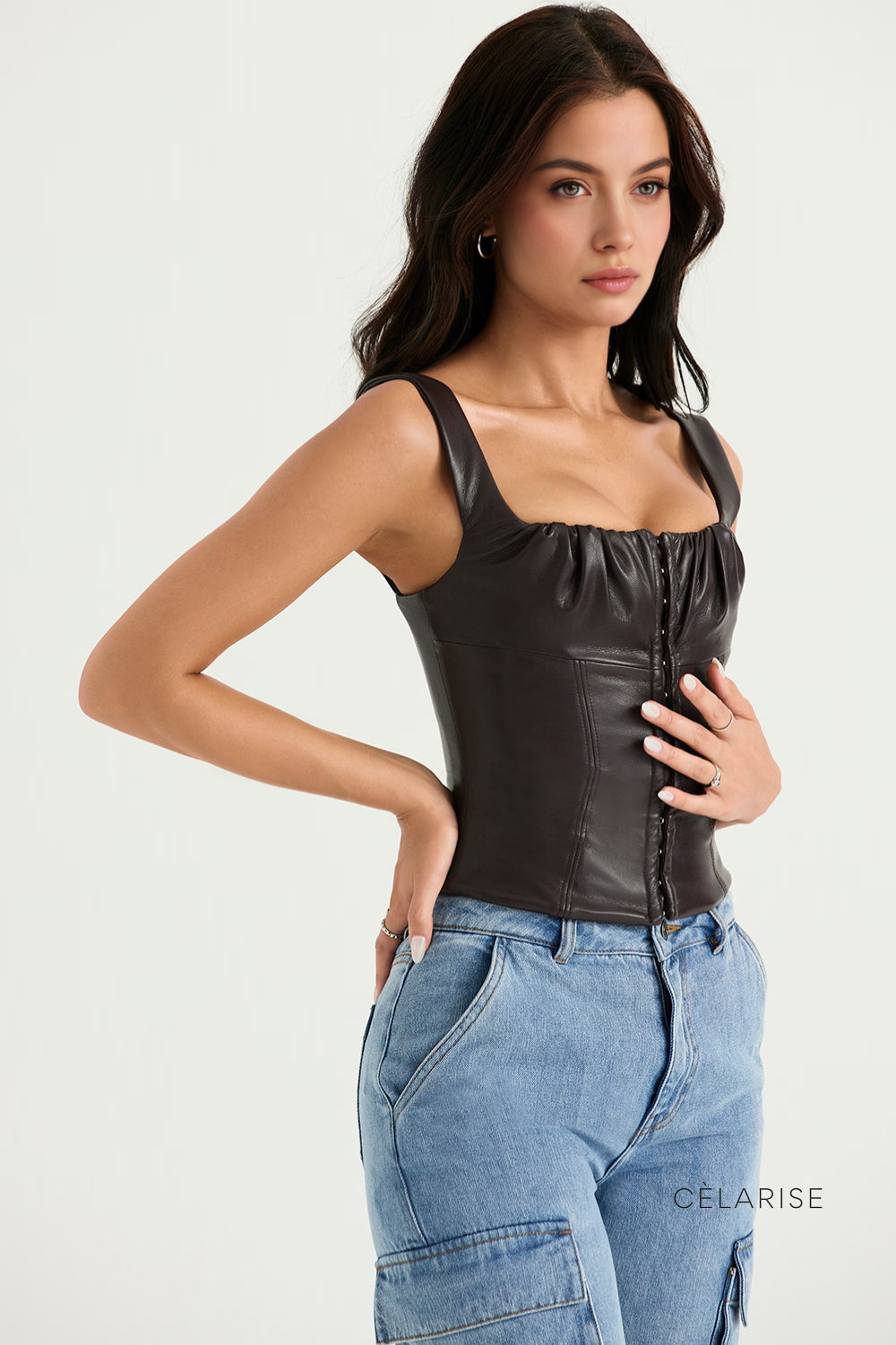 Celarise Elliana Straplez Deri Korse | 721 | 722 | 723 | 724